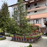 Chinara Hotel 2*